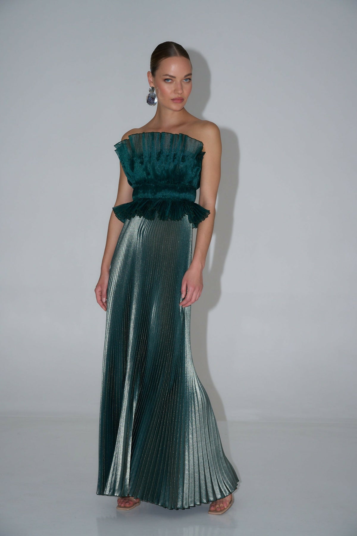 L'idée Masquerade Gown Oil Shine Size 8