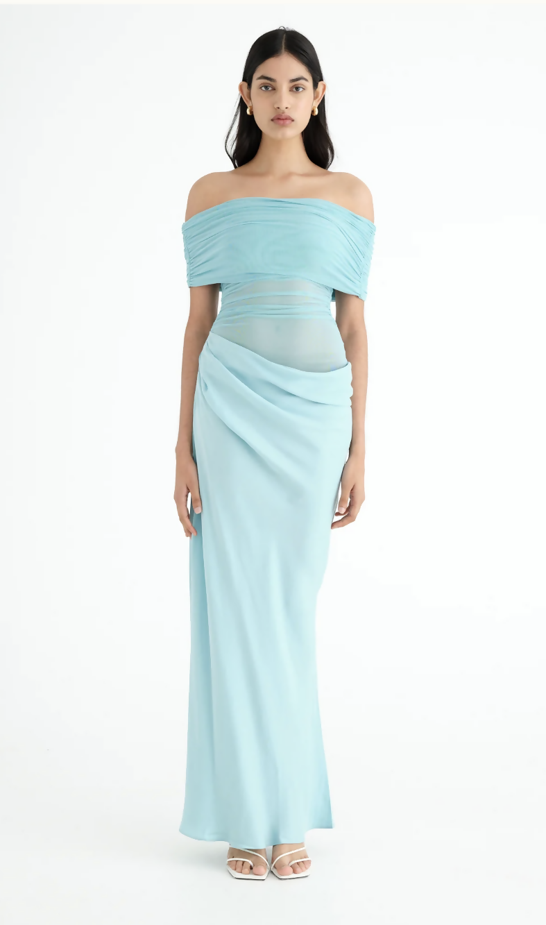 Benni Nicooffshouldermaxiaqua