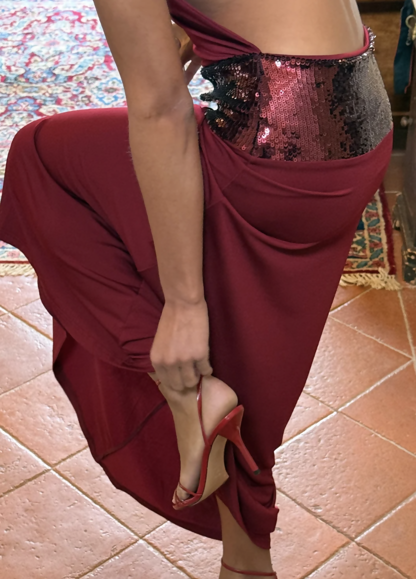 Ance Gria Adele Gown Wine